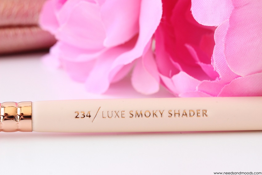 pinceaux zoeva luxe smoky shader 234