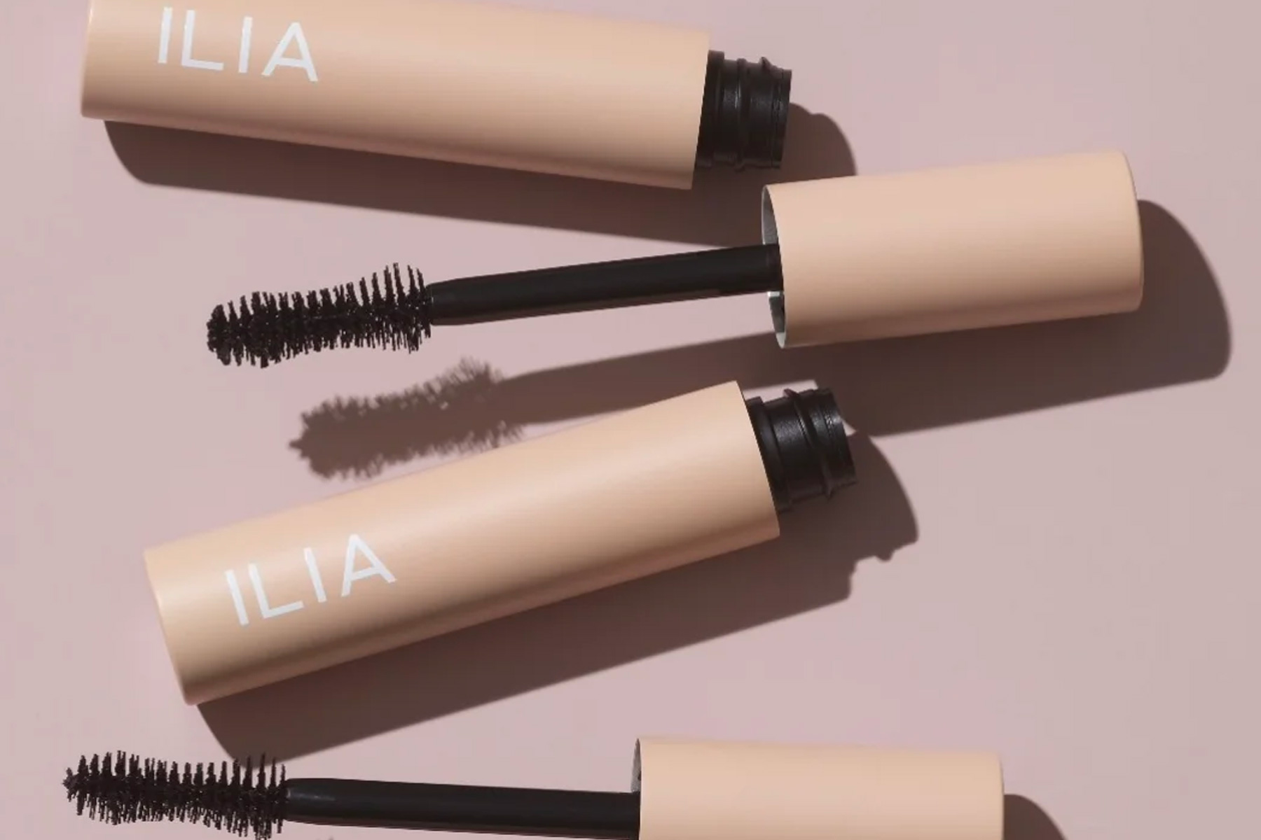 ilia-fullest-volumizing-mascara