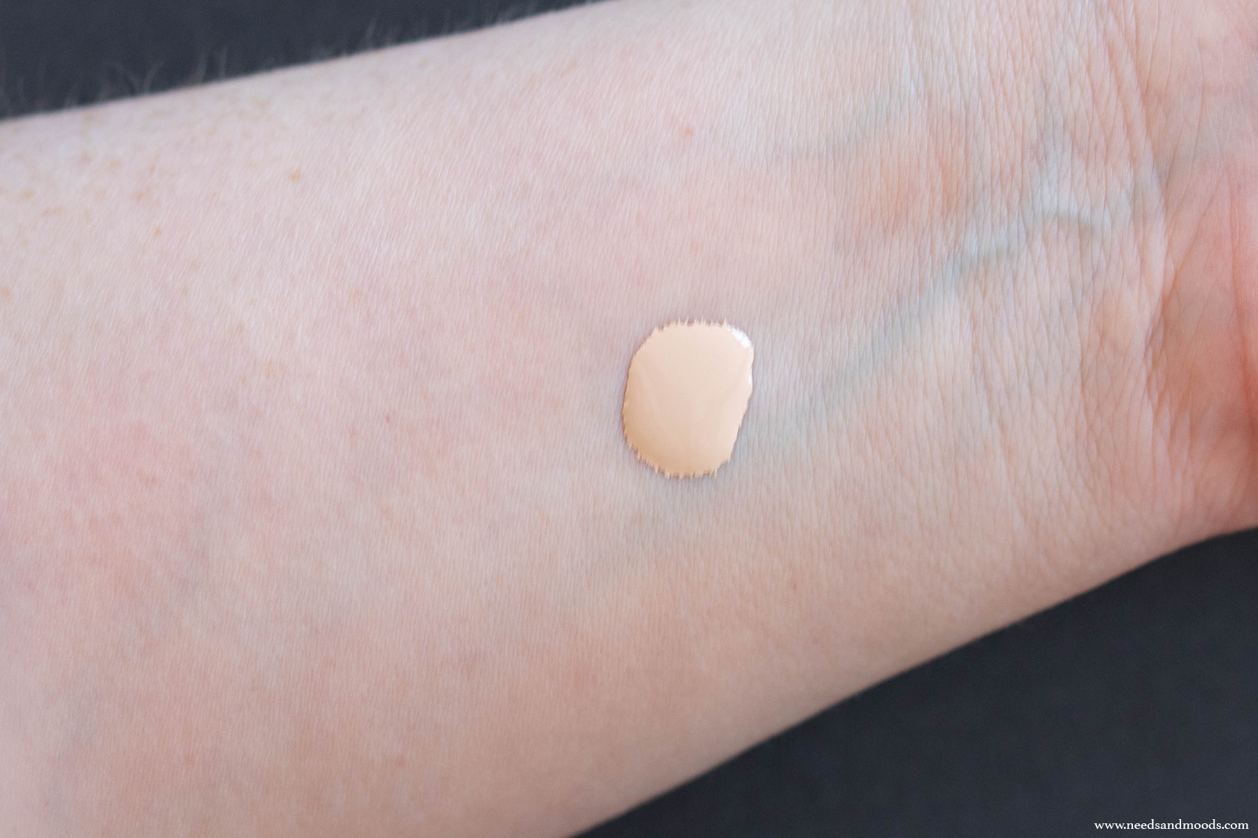 sysley-phyto-teint-nude-swatch-00w-shell